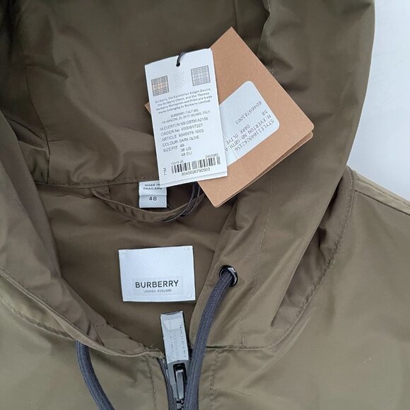 Burberry Everton Nylon Men's hooded Jacket, size 38, 40 US, Oversized styling - Picture 12 of 13